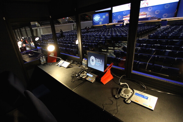 Choosing the RIGHT vendor for Simultaneous Interpretation Equipment